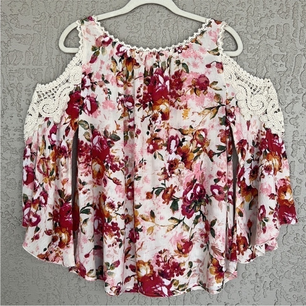Soft Surroundings Floral Crochet Lace Cold Shoulder Top Petite Small - Picture 6 of 11